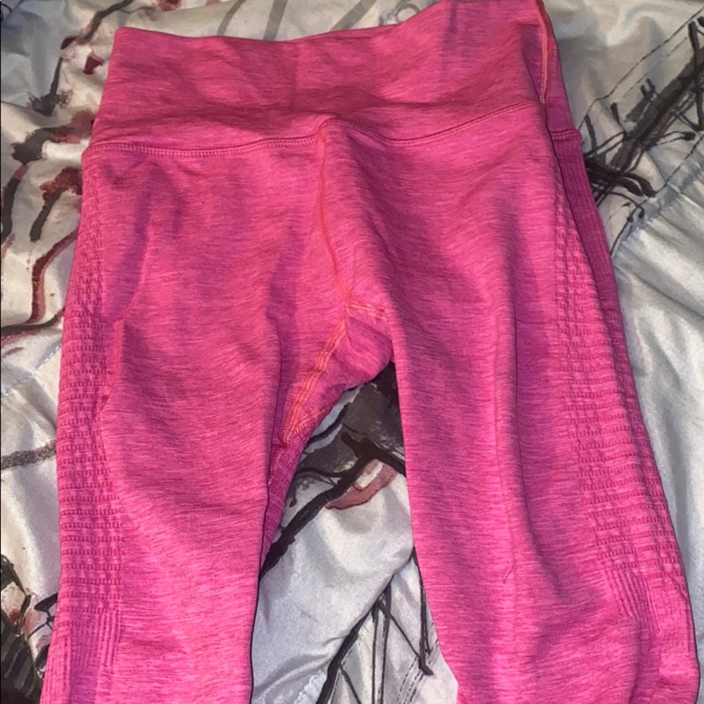 Alphalete Halo leggings in hot pink